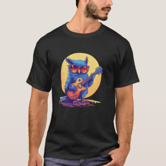 サングラスとギターをかき鳴らすクールなフクロウ C Tシャツ