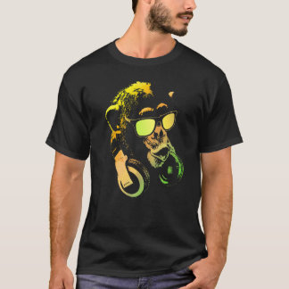 サングラスとヘッドホンを付けたサル・チンパンジー Tシャツ