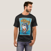 サングラスと釣り竿を持つかわいい漫画の魚 Tシャツ (正面フル)