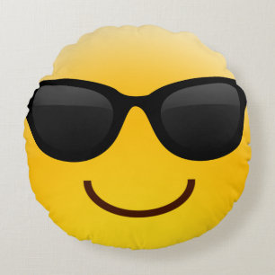 サングラスのクールなEmojiの枕が付いている微笑の顔 ラウンドクッション