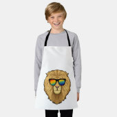 サングラスのライオン エプロン (着用した状態)