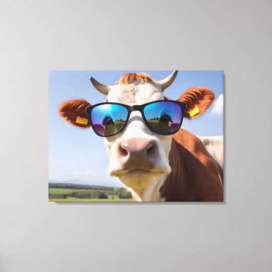 サングラスの牛 キャンバスプリント (正面)
