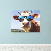 サングラスの牛 キャンバスプリント (インサイチュ (ウッドフロア))
