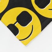 サングラスのEmojiのクールな人 フリースブランケット (角)