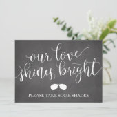 サングラスはサインを好む – 私たちの愛は明るく輝く (スタンド正面)