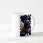 サングラスをかけたかわいいボクサー犬 コーヒーマグカップ (正面右)