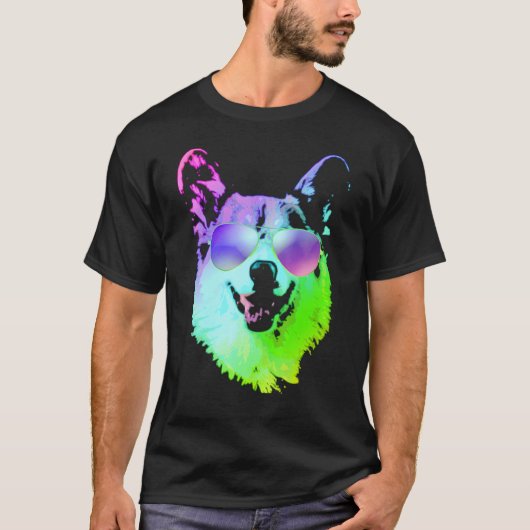 サングラスをかけたクールなコーギー Tシャツ (正面)
