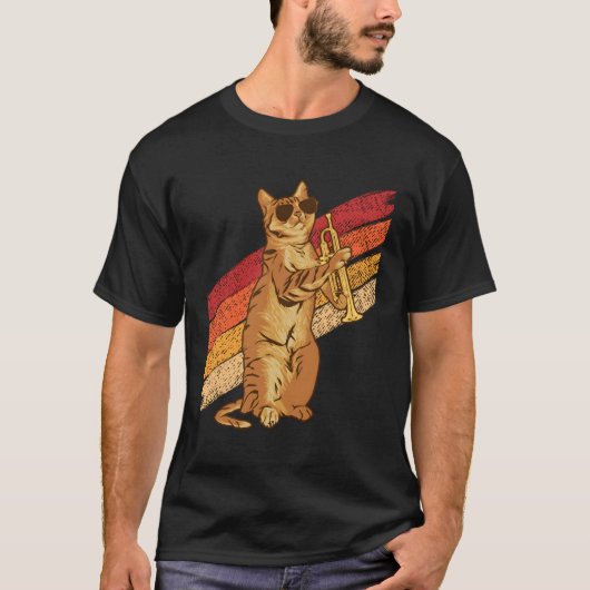 サングラスをかけたトロンボーン奏者の猫 Tシャツ (正面)