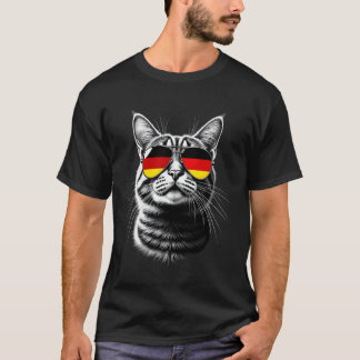 サングラスをかけたドイツ国旗の猫 ドイツ国旗 Tシャツ