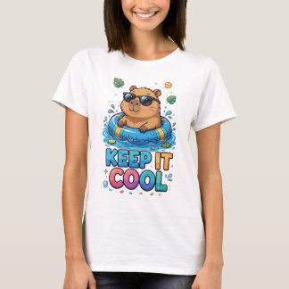 サングラスをかけたプールにいるかっこいいビーバー Tシャツ