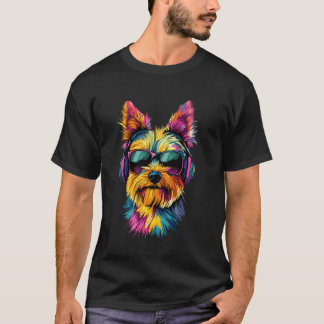サングラスをかけたヨークシャテリア 犬好き かわいいワンコ Tシャツ