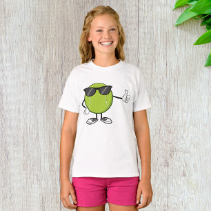 サングラスをかけた微笑みのテニスボール Tシャツ