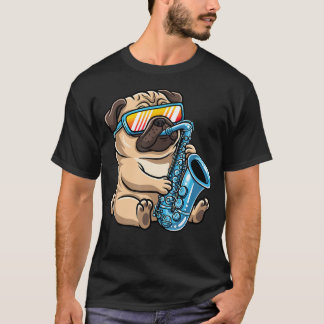 サングラスをかけた犬がサックスを演奏 Tシャツ