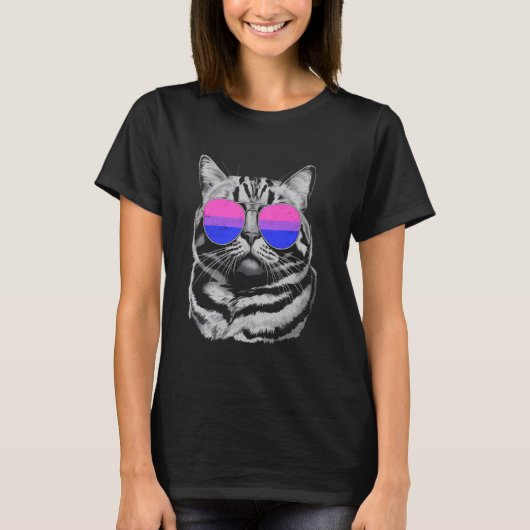サングラスをかけた猫 バイ プライド LGBTQ Tシャツ (正面)