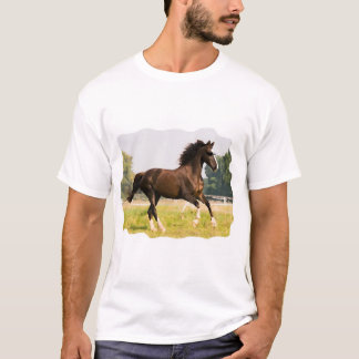 サングラスをかけた馬のTシャツ Tシャツ
