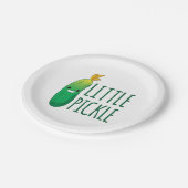 サングラスをかけている小さなピクルスかわいいグリーンピクルス ペーパープレート (アングル)