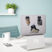 サングラスをかけている猫 シール (デスク上のノートパソコン)