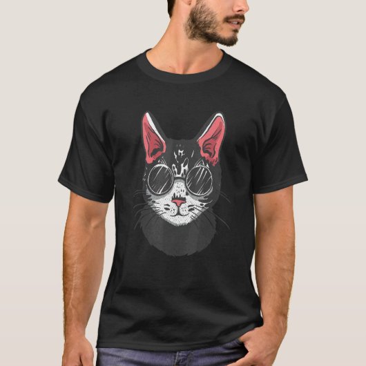 サングラスをした贅沢な猫 Tシャツ (正面)