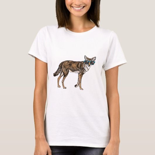 サングラスを持つおもしろいなヒップスターのコヨーテ Tシャツ (正面)