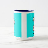 サングラスを持つクールな猫 ツートーンマグカップ (中央)