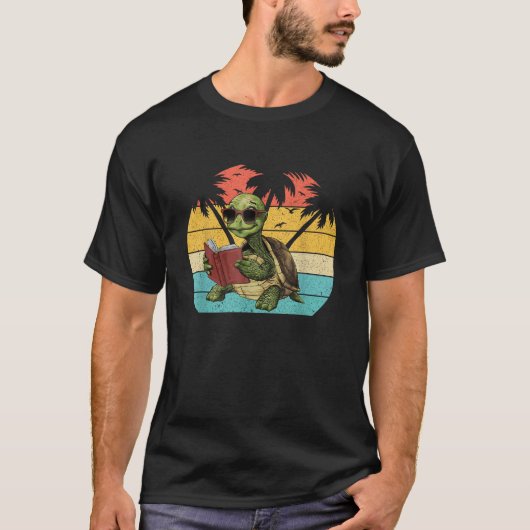 サングラスを読着たカメはBeの本だ Tシャツ (正面)