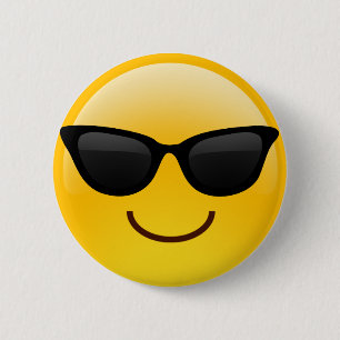 サングラスクールなEmojiが付いている微笑の顔 缶バッジ
