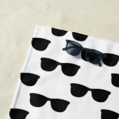 サングラスクールブラック&ホワイトシェードモノグラムの ビーチタオル (インサイチュ)