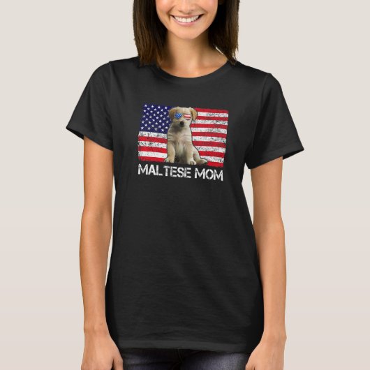 サングラスマルチーズママ国旗アメリカ犬 Tシャツ (正面)
