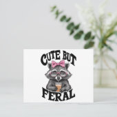 サングラスルーンを持つ可愛いがフェラルなルーン ポストカード (スタンド正面)