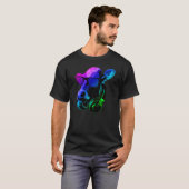 サングラス及びヘッドホン付き牛 Tシャツ (正面フル)
