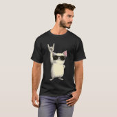 サングラス姿勢のロックオン猫 Tシャツ (正面フル)