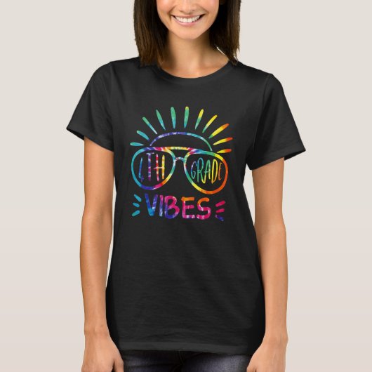 サングラス4年生先生学生初日 Tシャツ (正面)