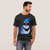 サングラス・バードウォッチング付き青いジェイ鳥 Tシャツ (正面フル)