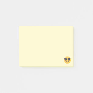 サングラスEmojiが付いている微笑の顔 ポストイット