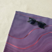 サングリア層 | Moody Pink and Purple Luxe Agate ビーチタオル (インサイチュ)