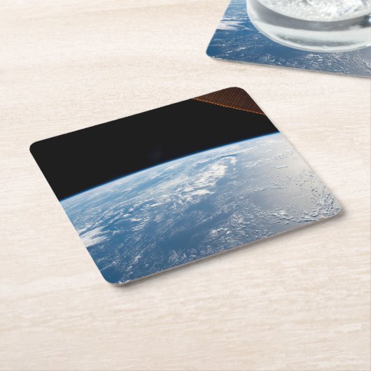 サングリントが太平洋の水を海する スクエアペーパーコースター (アングル)