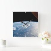 サングリントが太平洋の水を海する スクエア壁時計 (ホーム)