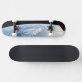 サングリントが太平洋の水を海する スケートボード (横)