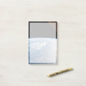 サングリントが太平洋の水を海する ポストイット (デスク上)