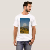 サングレ・デ・クリスト山脈の月明かり、 Tシャツ (正面フル)