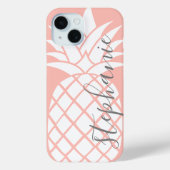 サンゴとホワイトトレンディーパイナップルと名前をカスタムする Case-Mate iPhoneケース (裏面)