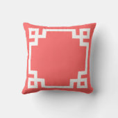 サンゴと白ギリシャ鍵サークルモノグラム クッション (裏面)