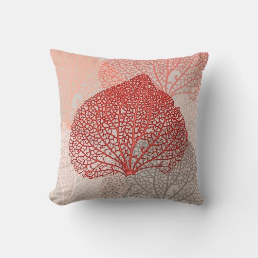サンゴの影 クッション (正面)
