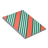 サンゴの緑と白ストライプの5つのパターン ノートブック (右側)