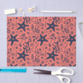 サンゴの背景に生息する貝殻 薄葉紙 (クラフト)