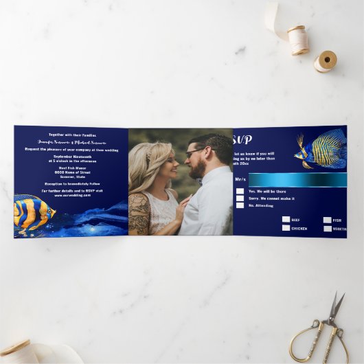 サンゴ礁の魚の熱帯性の青いオレンジの沿岸シック 三つ折り招待状 (内部)