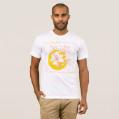 サンゴ色と黄色のユリのデザイン - 主は復活した！ Tシャツ (正面フル)