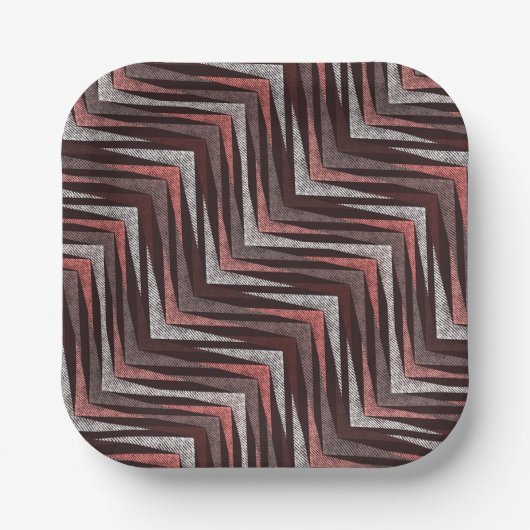 サンゴ、灰色、茶色のジグザグ模様。 ペーパープレート (正面)