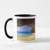 サンサルバフランスのドル島の湾に洞窟 マグカップ (左)