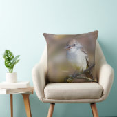 サンザシの枝に微笑む灰喉の付いたフライキャッチャー クッション (椅子)